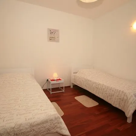 Mimoza 5, Baska, Krk Baska (Krk)