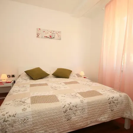 Mimoza 5, Baska, Krk *