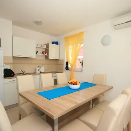 Mimoza 5, Baska, Krk Baška